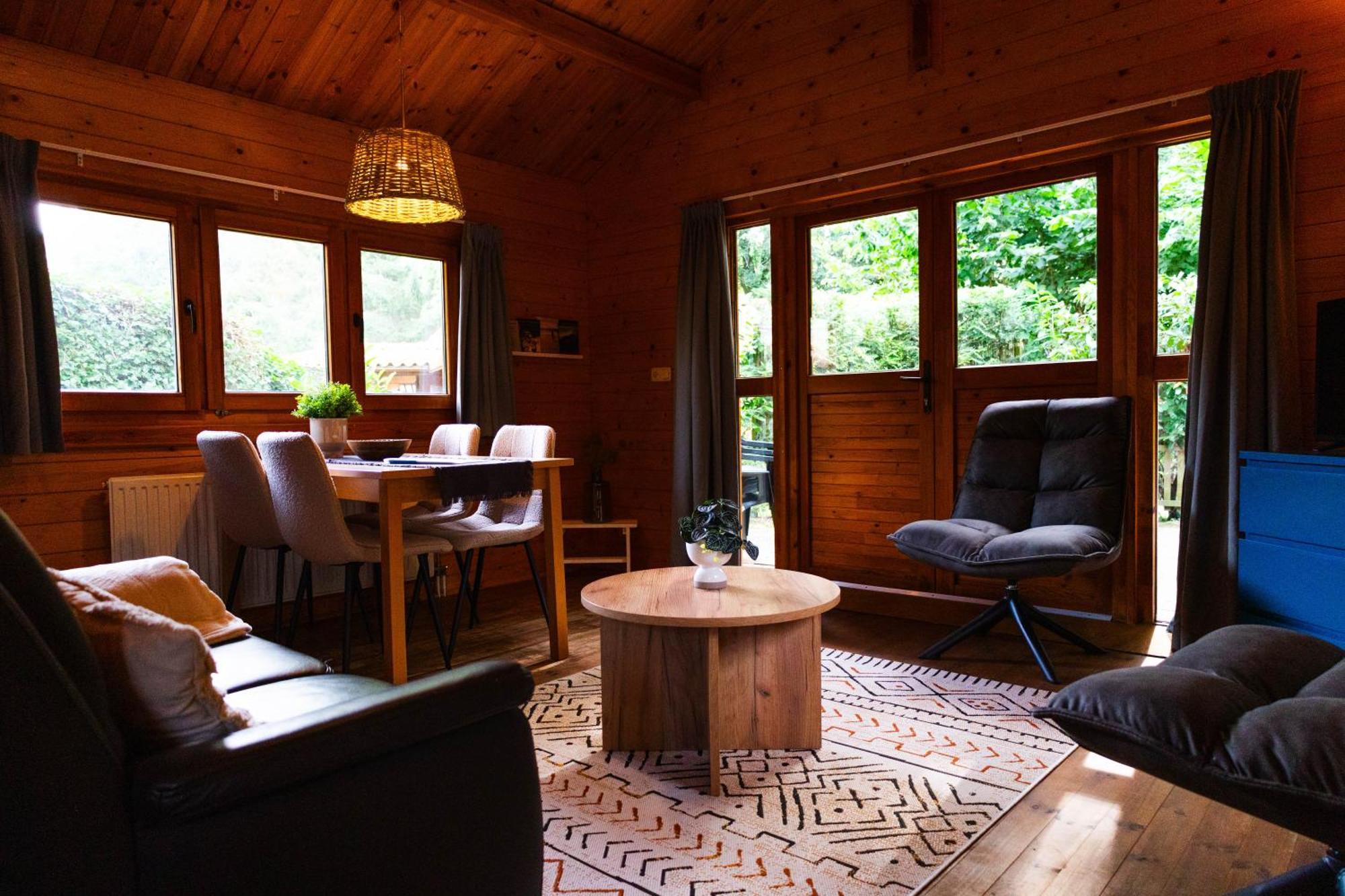 Sfeervolle Blokhut Met Fijne Buitenruimte @ Veluwe Epe Extérieur photo