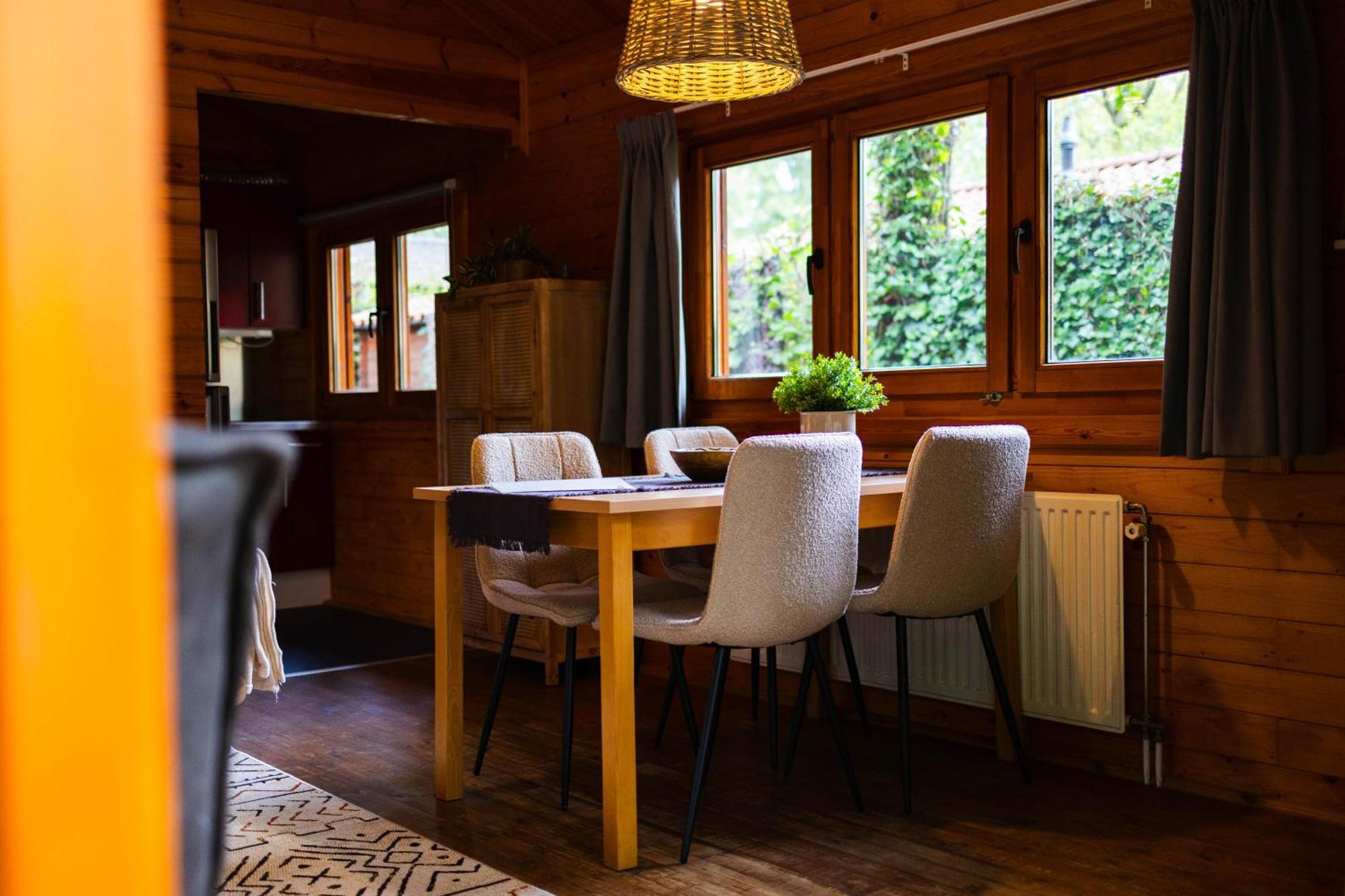 Sfeervolle Blokhut Met Fijne Buitenruimte @ Veluwe Epe Extérieur photo