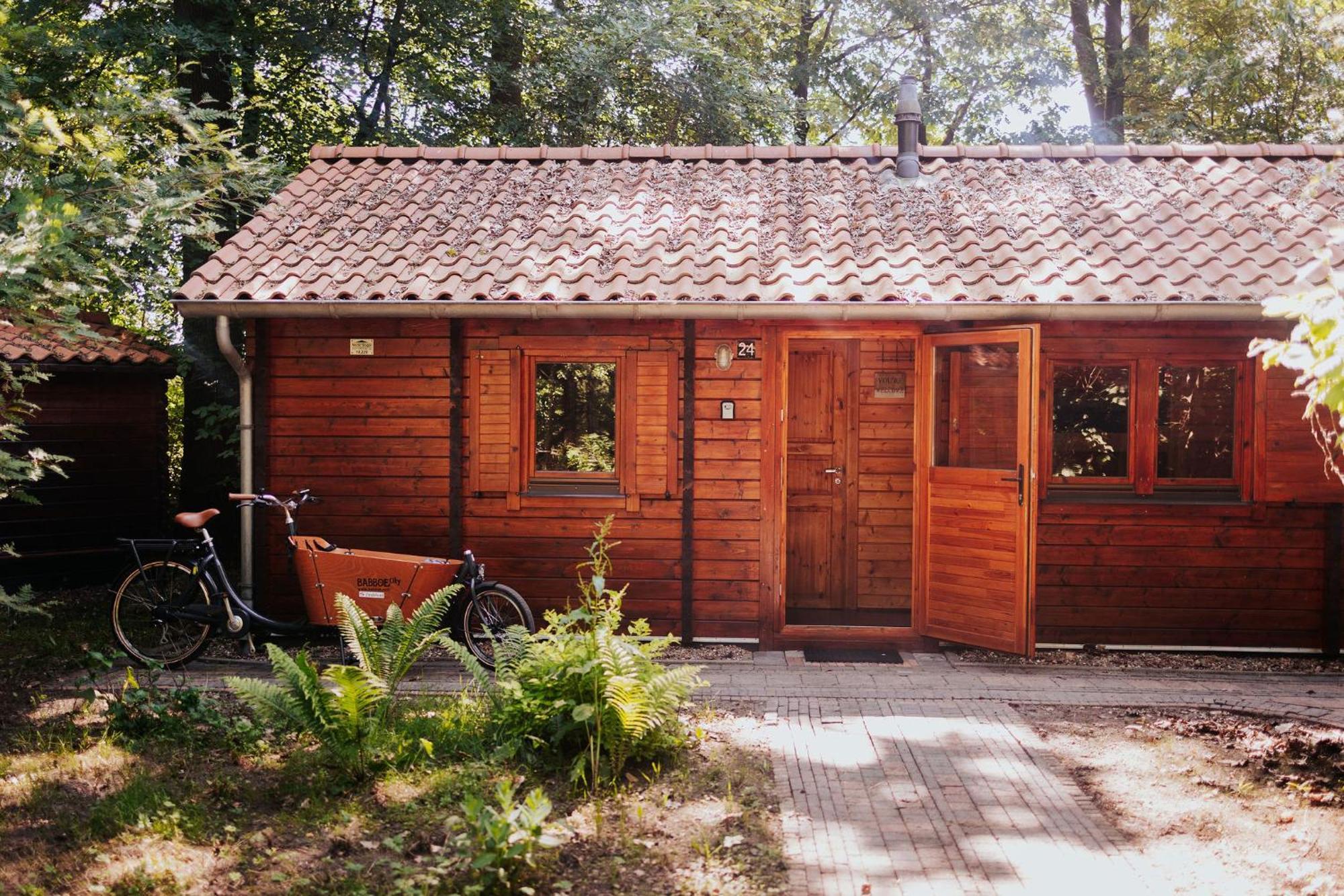 Sfeervolle Blokhut Met Fijne Buitenruimte @ Veluwe Epe Extérieur photo
